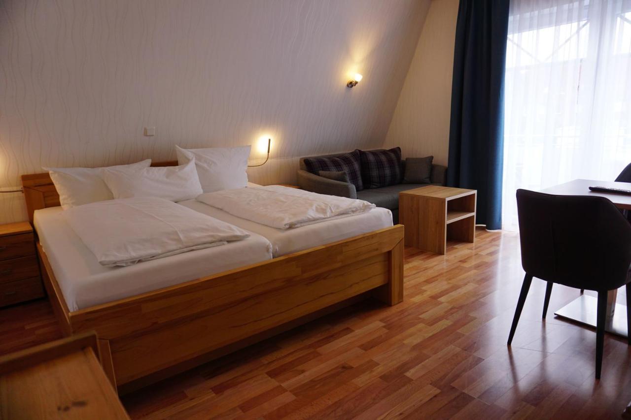 נורדייך Hotel Pension Julia מראה חיצוני תמונה